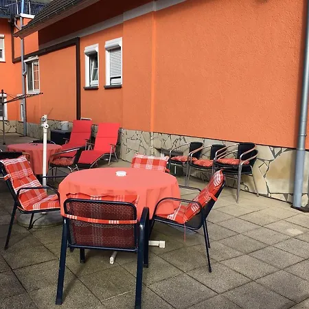 Jaeger - Der Geheimtipp Mit Sektfruehstueck