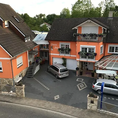 Πανσιόν Jaeger - Der Geheimtipp Am Europa-park 3*