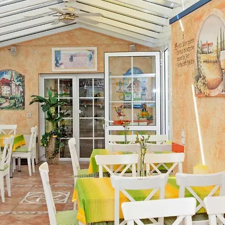 Πανσιόν Jaeger - Der Geheimtipp Am Europa-park 3*